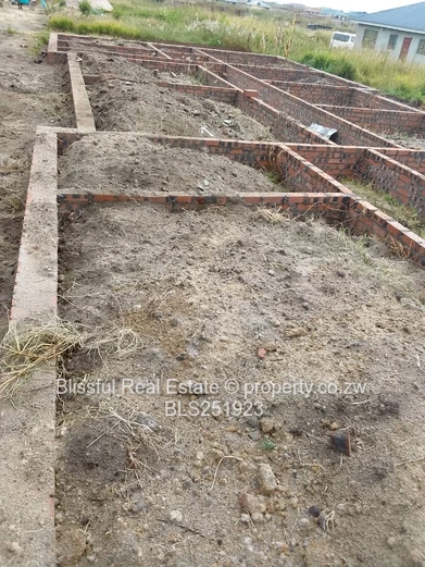 300 square meters for sale in Goshen park