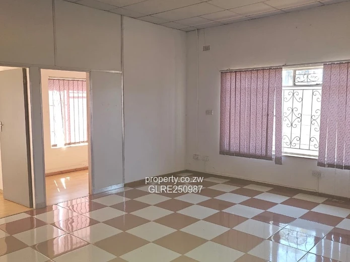10 office to let 