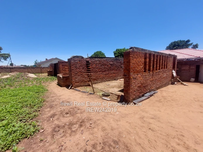 Zimre Park Incomplete House (Sole Mandate)