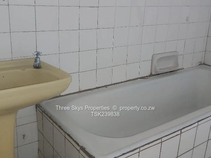 Close To Zindoga Shops