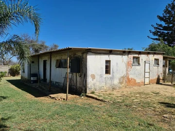 Farm & Agricultural Land