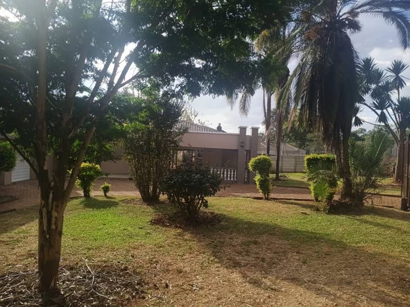 6 Bedroom House