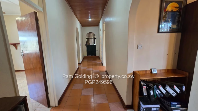 Expansive 4 Bedroom Family Home On 2 Acres