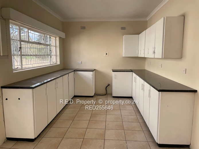 Family Home to Rent in Matsheumhlope