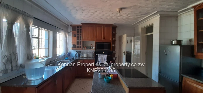 Elegant Family Home for Sale - Helensvale