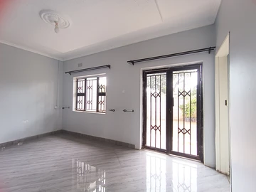 3 Bedroom Garden Flat