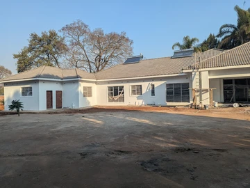 5 Bedroom House