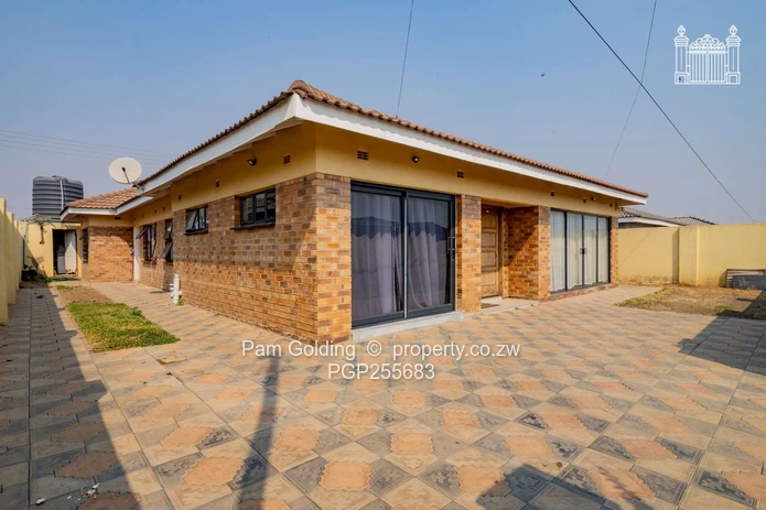 5 Bedroom House For Sale In Madokero