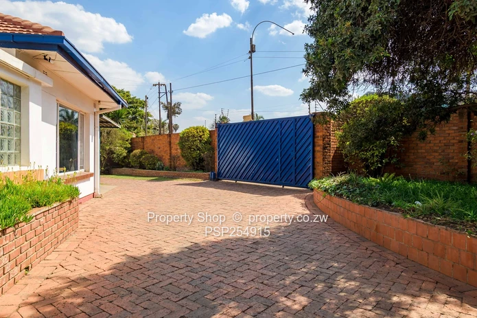 Avondale Road Frontage-Rare Investment Opportunity