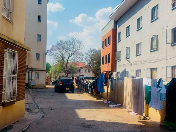 2 Bedroom Flat & Apartment
