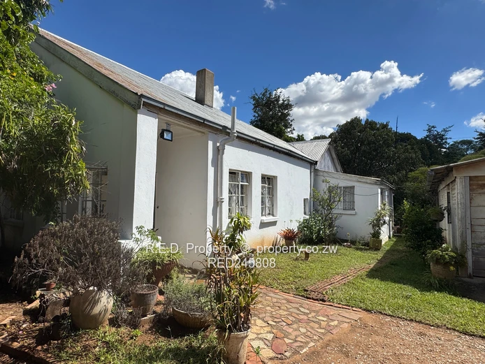 Double Stand Opportunity in Hillside!