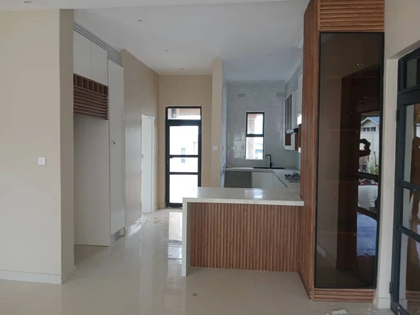 3-Bedroom main ensuite Townhouse with Borehole, Greendale North, Harare, For Rent