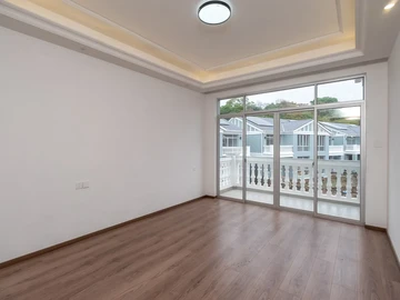 18 Unit Townhouse Complex