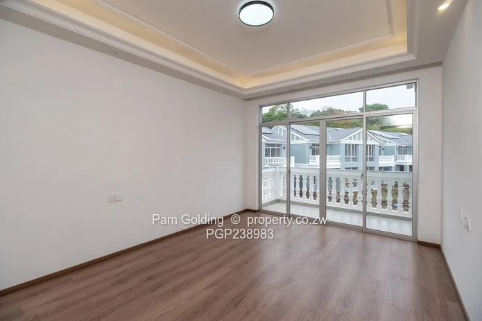 Luxury 4-Bedroom Duplexes in the Heart of Strathaven (Sole Mandate)