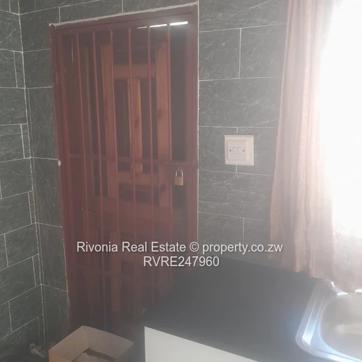 Brick-Walled 3-Bed Glen Norah A Home with Borehole