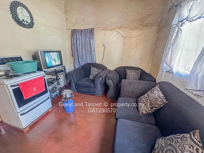 Affordable 6-Room House for Sale – Glen View 3, Harare (Sole Mandate)