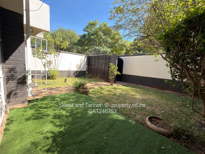 3-Bedroom Flat with Garden & Parking