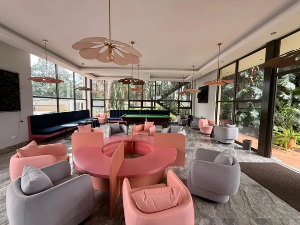 3 Bedroom Flat & Apartment