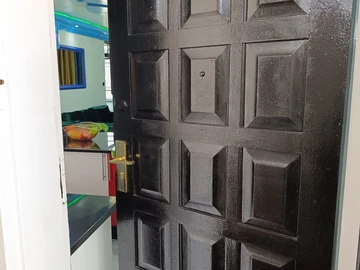 3 Bedroom Flat & Apartment