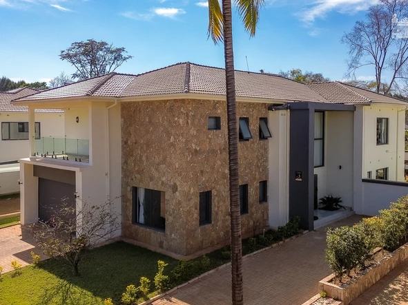 2 Unit Townhouse Complex