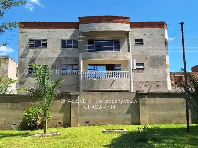 3 Bedroom Flat To Let In Glen Lorne