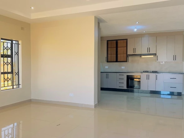 4 Bedroom Flat & Apartment