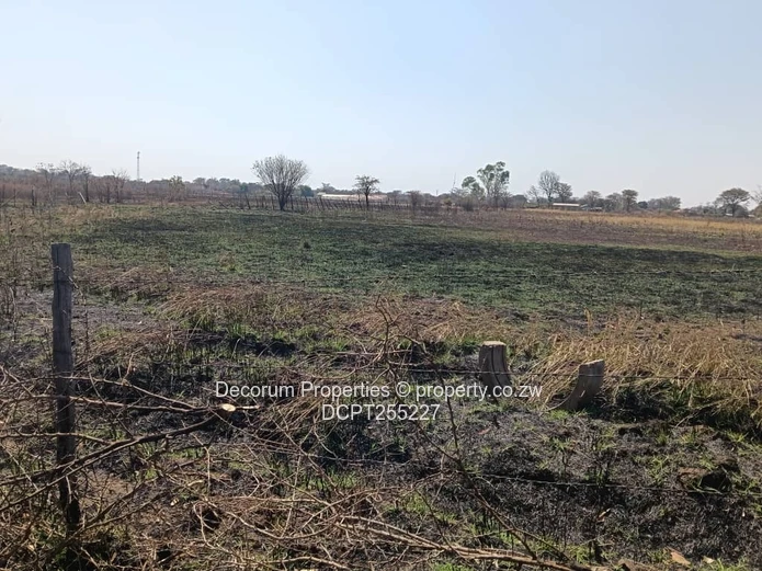 2-Acre Fenced Stand in Kwekwe - Municipal Water (Sole Mandate)