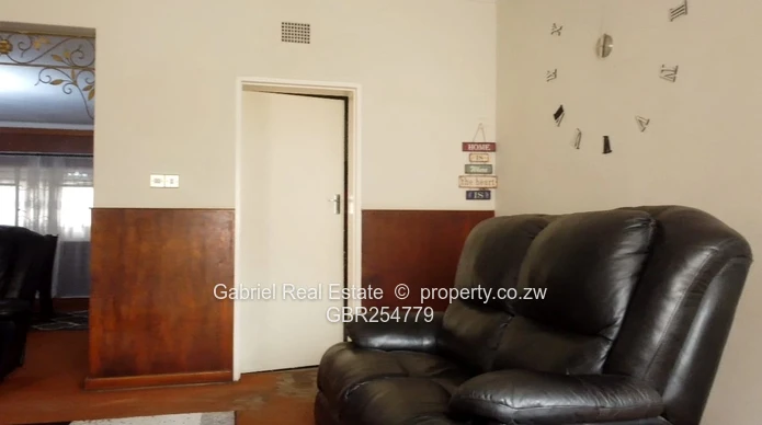  Grand 5-Bed double storey house near CBD.