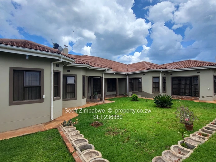 Charming House for Sale in Brookview