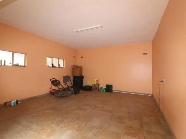 7 Bedroom House