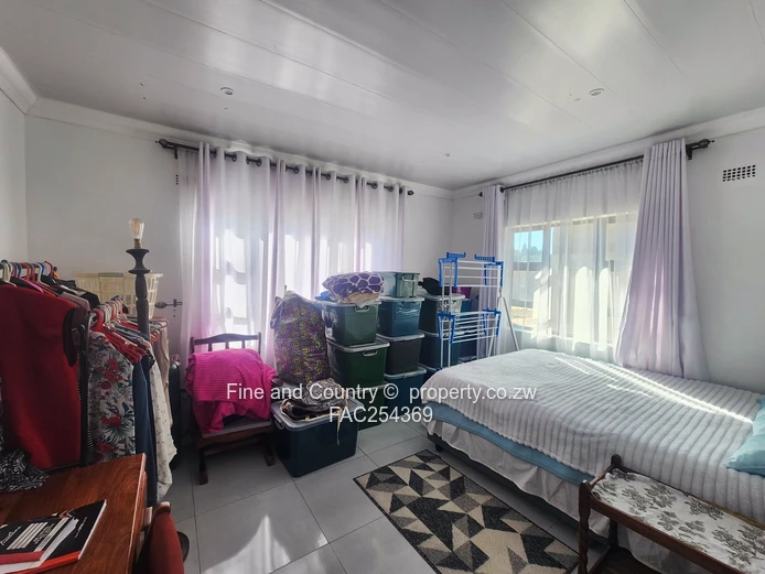 Cozy 2 Bedroom Townhouse for sale in Burnside!