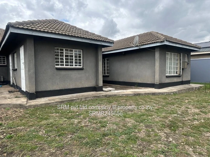 Recently renovated home to let in Monavale