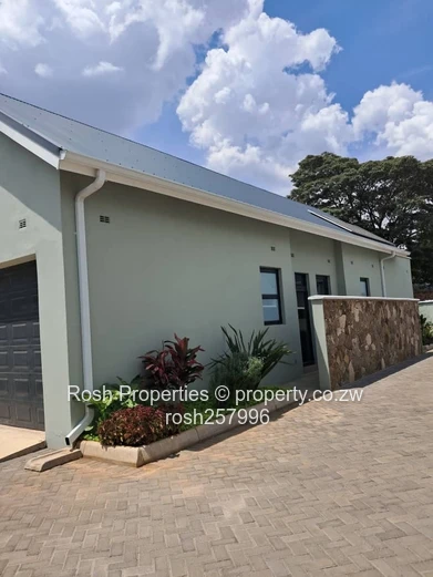 Modern 3-Bed Garden Flat with Borehole -Borrowdale West