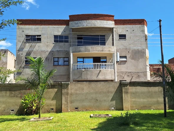 3 Bedroom Flat & Apartment