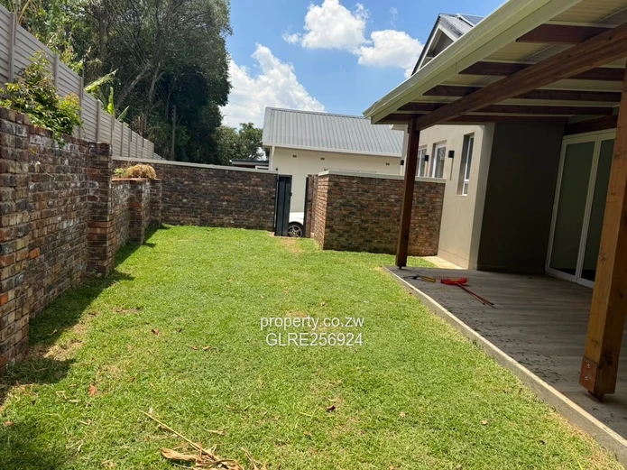Modern 3-Bed Flat in Borrowdale with Verandah & Solar