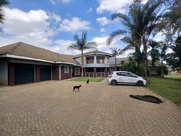 6 Bedroom House