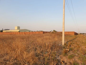 Commercial & Industrial Land