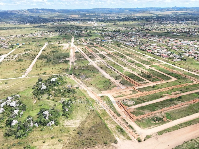 Ridgemont Park, Rusape stands for sale