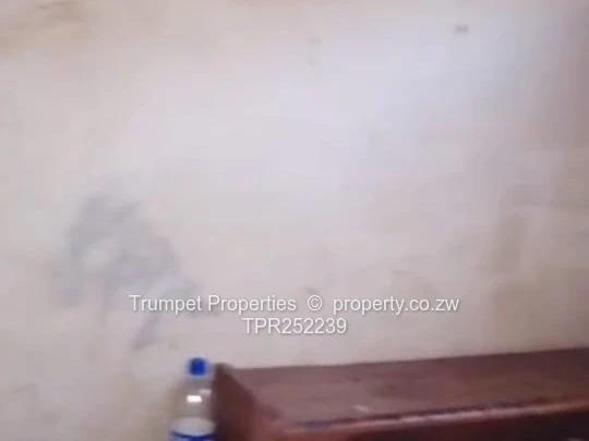 Brick 4-Bed home in Chitungwiza, title deeds