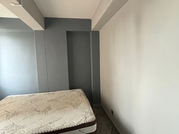2 Bedroom Flat & Apartment