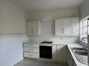 3 Bedroom Garden Flat