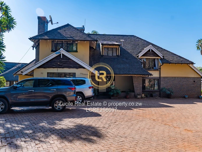 Spacious 4,100sqm Estate: Double-Storey Family Home 