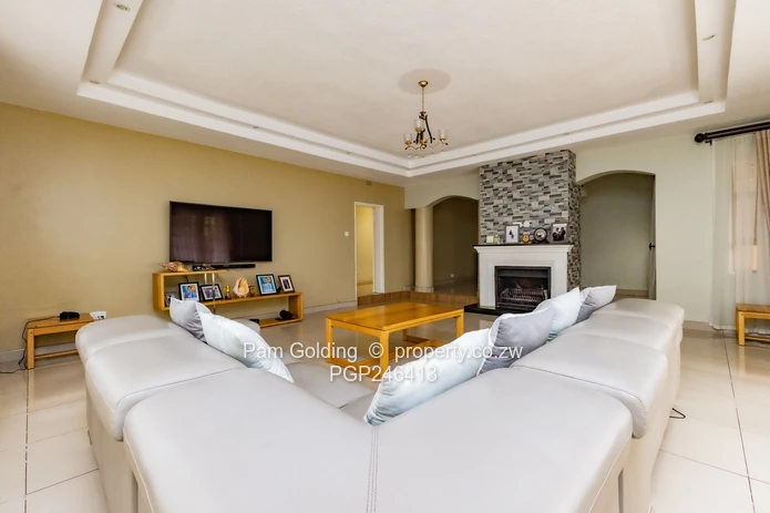 4 Bedroom House for Sale in Waterfalls (Sole Mandate)