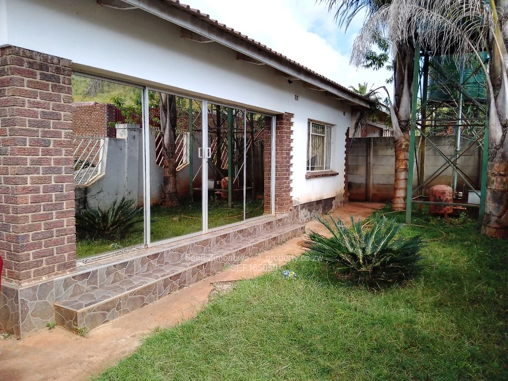 4 Bed Houses for Sale in Mazowe Township, Mazowe SEF165059