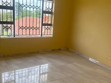 3 Bedroom Flat & Apartment