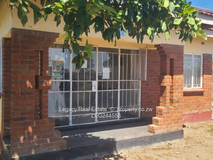 Corner Stand Property For Sale In Chitungwiza Unit N