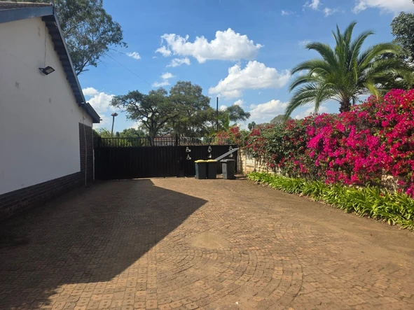 2 Bedroom Garden Flat