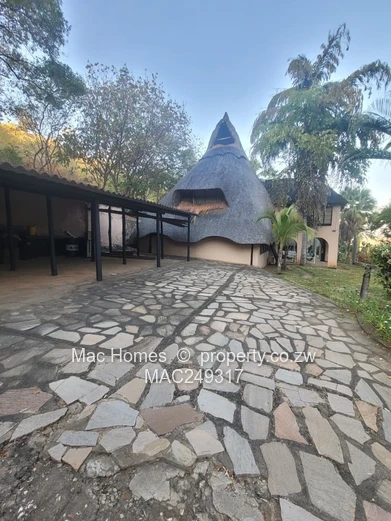 fully furnished house/lodge in kariba