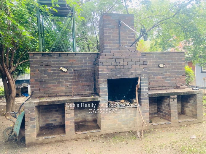 Neat property to let