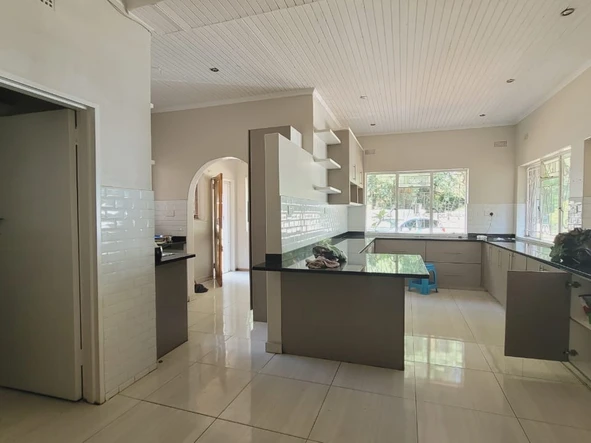 5 Bedroom House